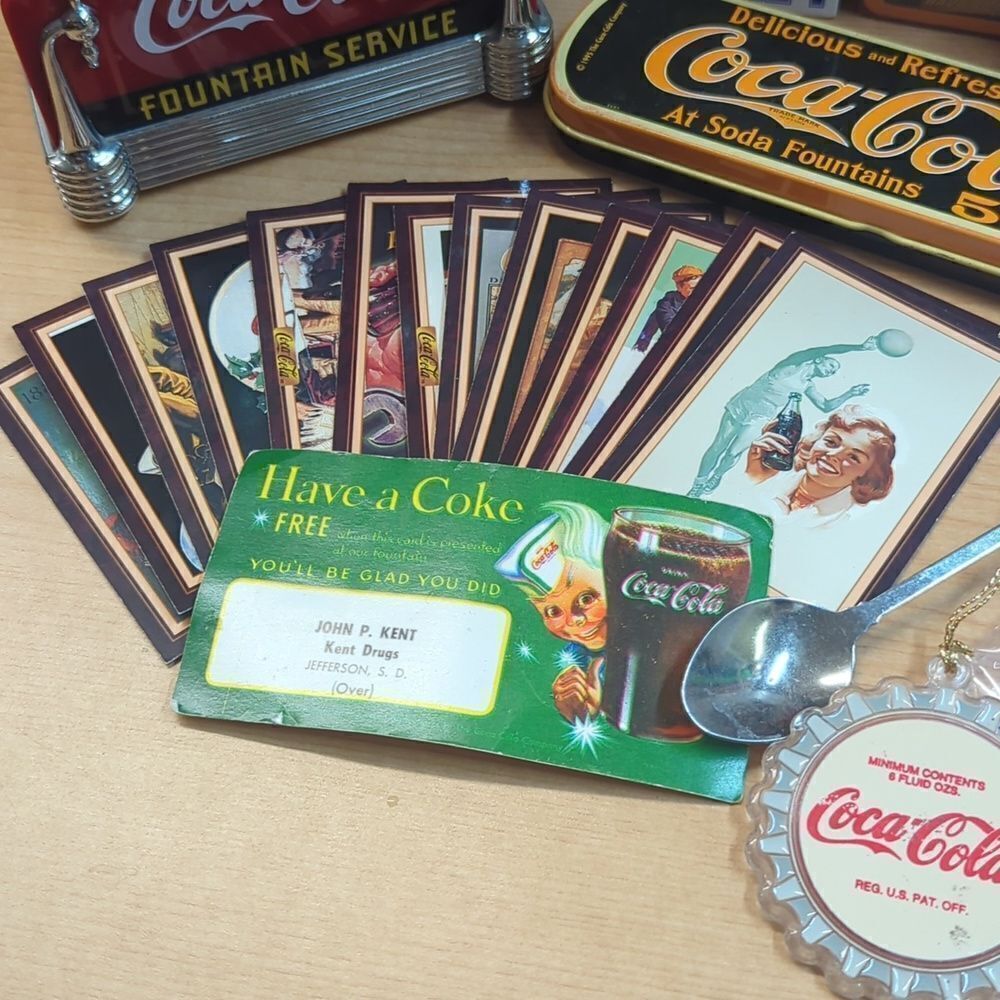 Coca-Cola 1998 "Evolution of the Contour Bottle" Set/3 and lots of collectables - Picture 3 of 16